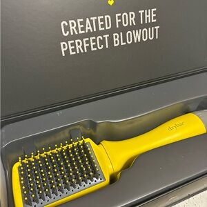 Drybar Doublesho Bright Yellow Paddle Brush